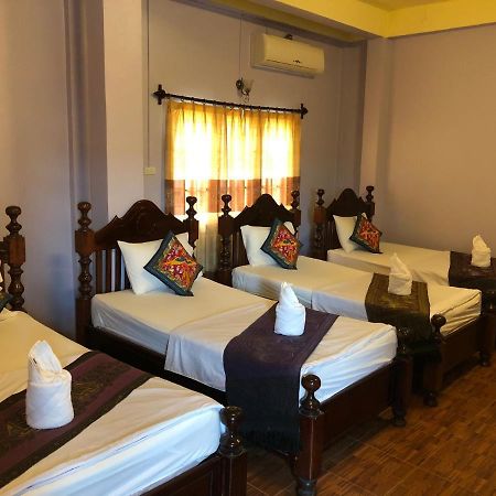 Soutjai Guesthouse & Restaurant Vang Vieng Eksteriør bilde