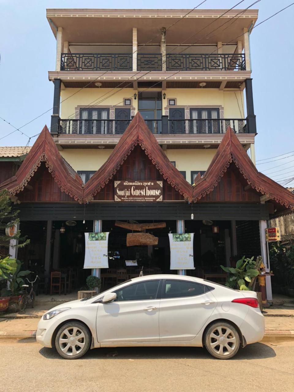 Soutjai Guesthouse & Restaurant Vang Vieng Eksteriør bilde