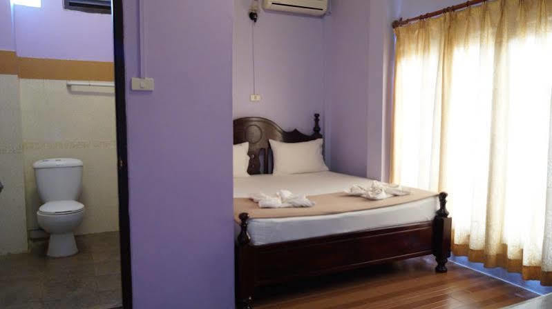 Soutjai Guesthouse & Restaurant Vang Vieng Eksteriør bilde